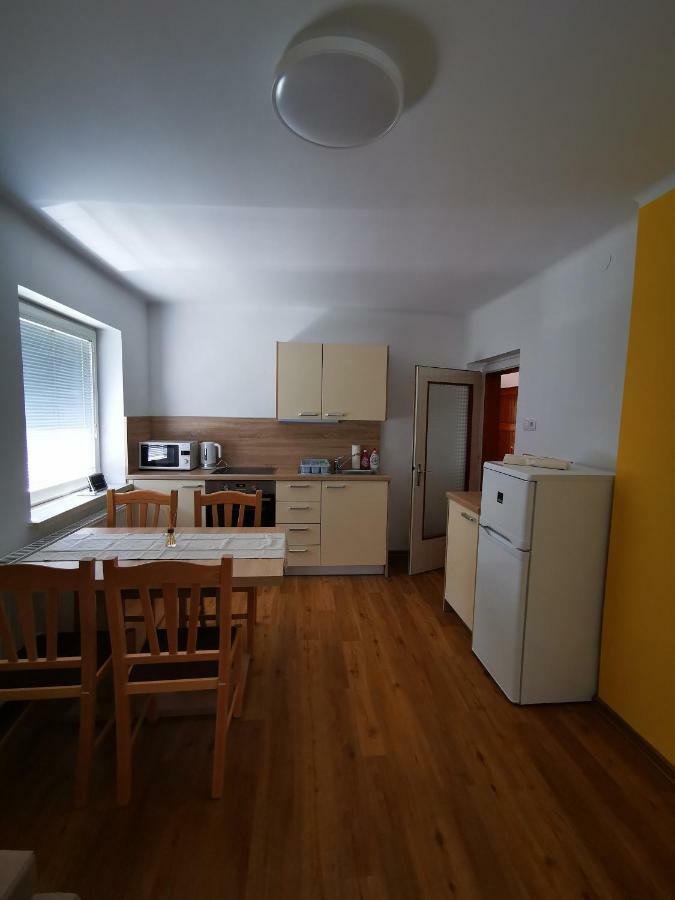 Apartmaji Tomsic Mojstrana Eksteriør billede
